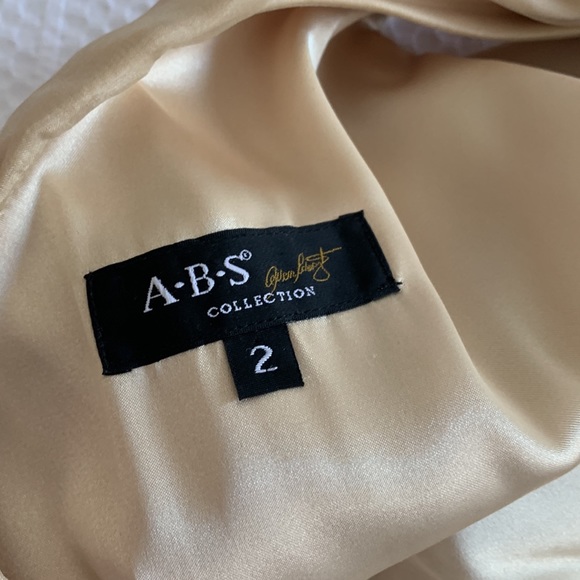 Silk one shoulder champagne cocktail dress - Picture 3 of 4